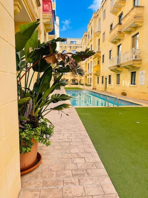 New, Modern Ground Floor Apartment With Pool Għajnsielem Exterior foto